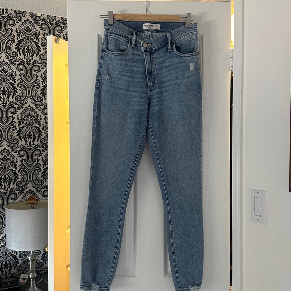 Abercrombie & Fitch High Rise Super Skinny Ankle Jeans - Blue